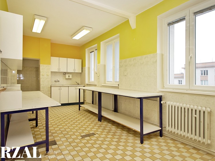 Комерційне приміщення в оренду, 80 м² (11 з 12)