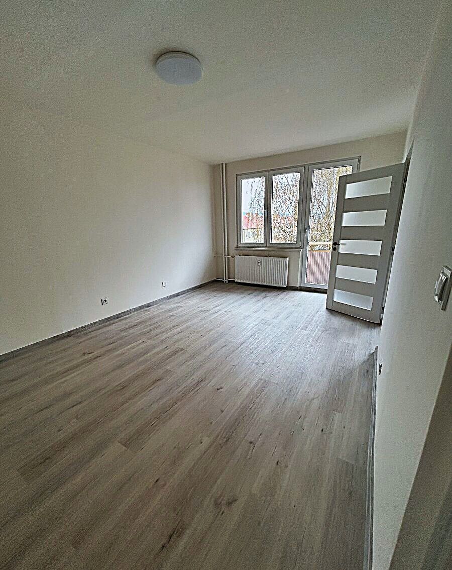Pronájem bytu 2+kk 40 m² – fotografie 2
