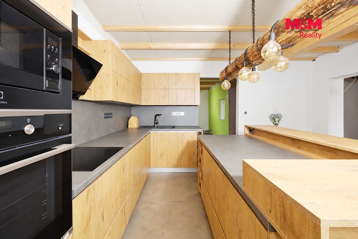 Prodej rodinného domu 100 m², pozemek 186 m² – fotografie 4