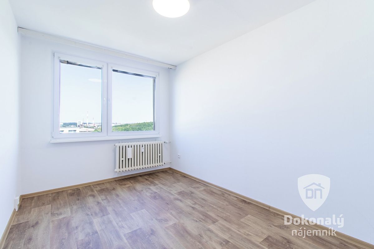 Pronájem bytu 3+1 68 m² – fotografie 3