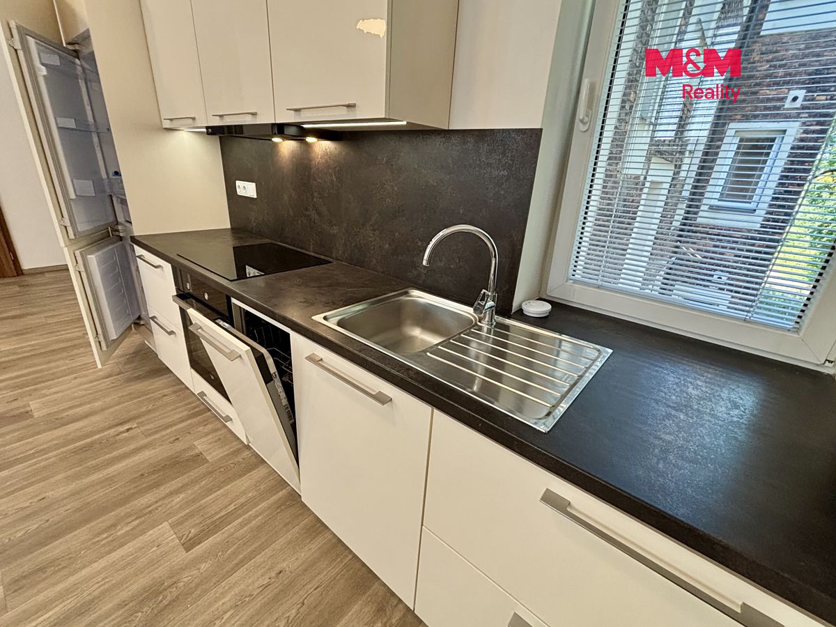 Pronájem bytu 2+kk 64 m² – fotografie 4