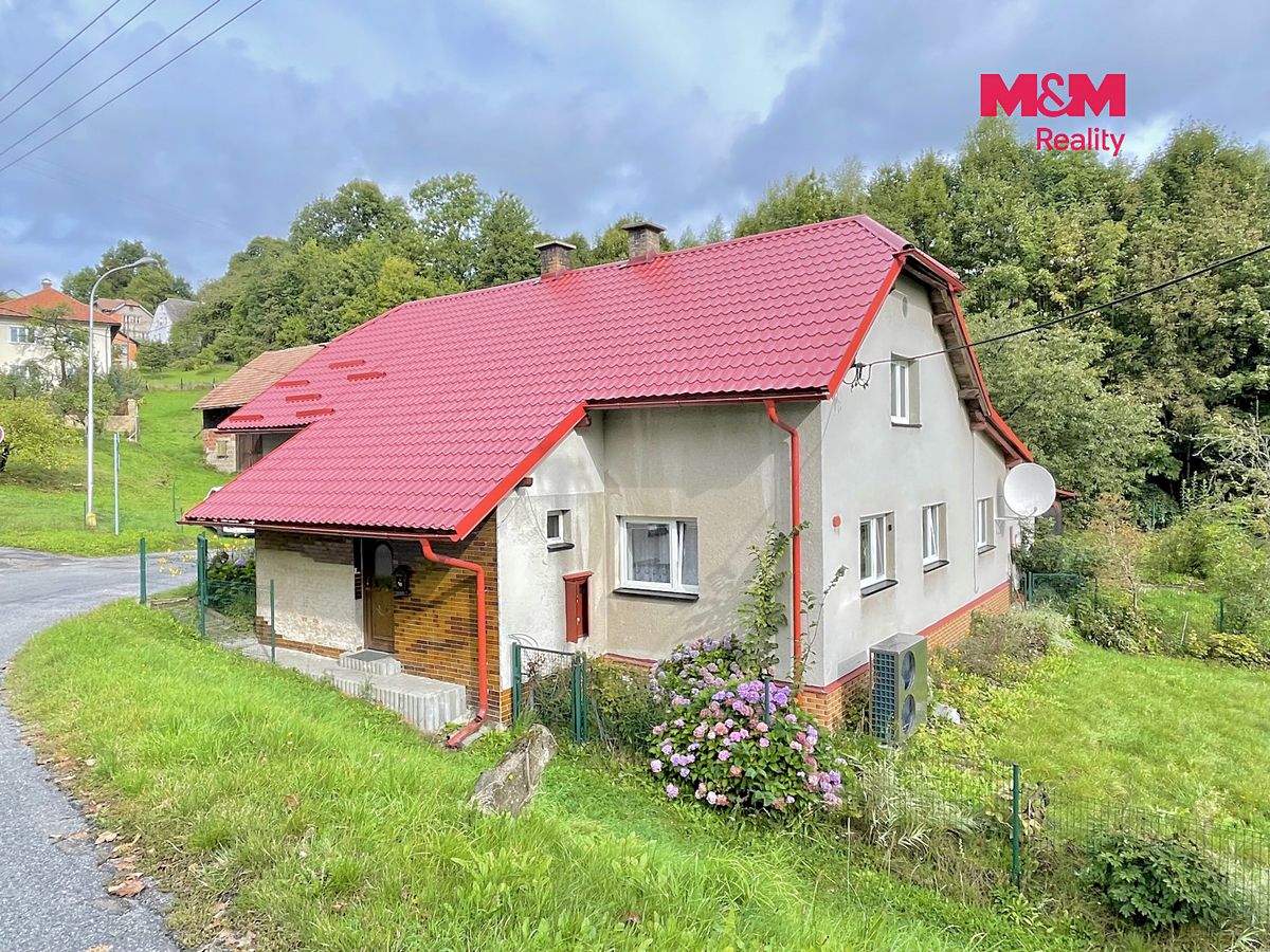 Prodej rodinného domu 86 m², pozemek 810 m² – fotografie 2