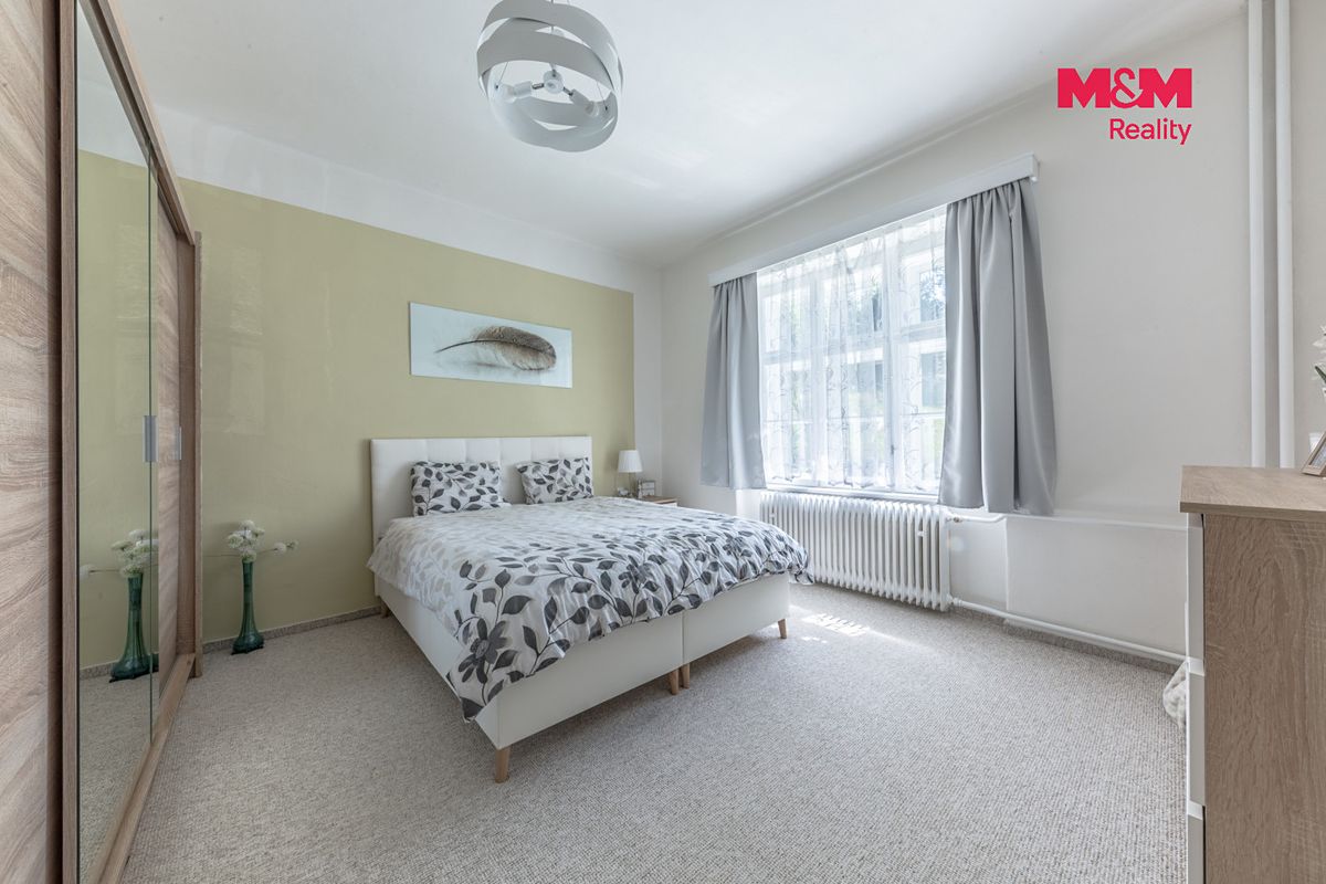 Prodej rodinného domu 450 m², pozemek 4250 m² – fotografie 3