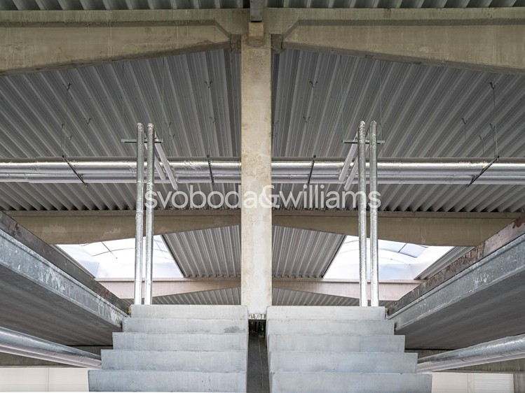 Pronájem komerčního prostoru, 7 632 m² (21 z 23)