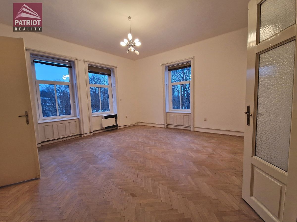 Pronájem bytu 4+1 134 m² – fotografie 2