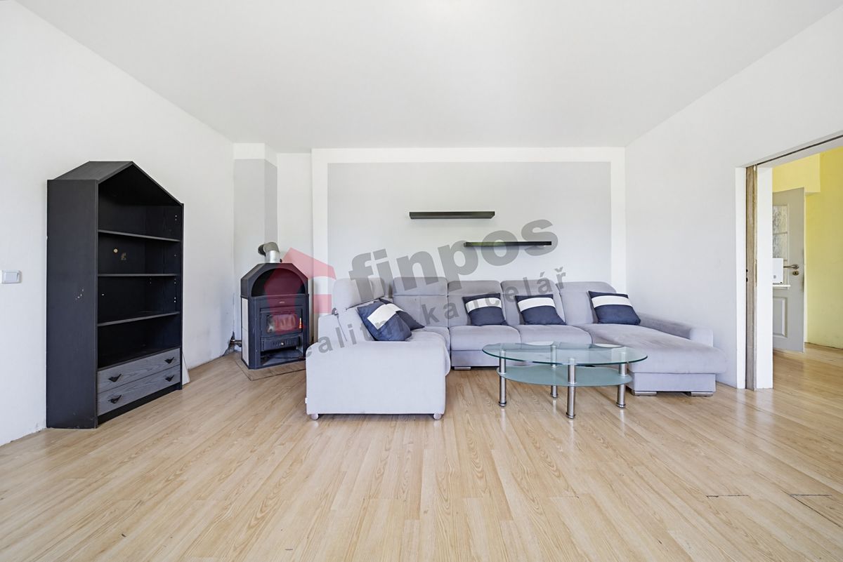 Prodej rodinného domu 250 m², pozemek 252 m² – fotografie 4