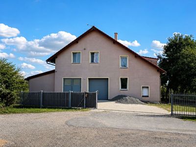 Prodej rodinného domu 290 m², pozemek 780 m²