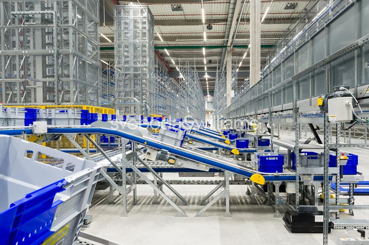 Pronájem skladového prostoru 73010 m² – fotografie 2