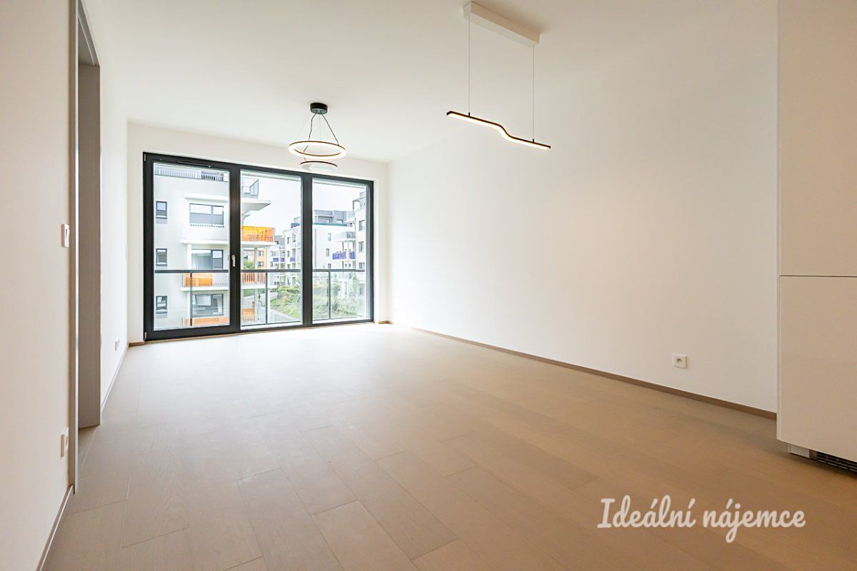 Pronájem bytu 2+kk 52 m²