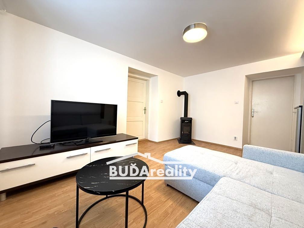 Pronájem rodinného domu 70 m², pozemek 179 m² – fotografie 2