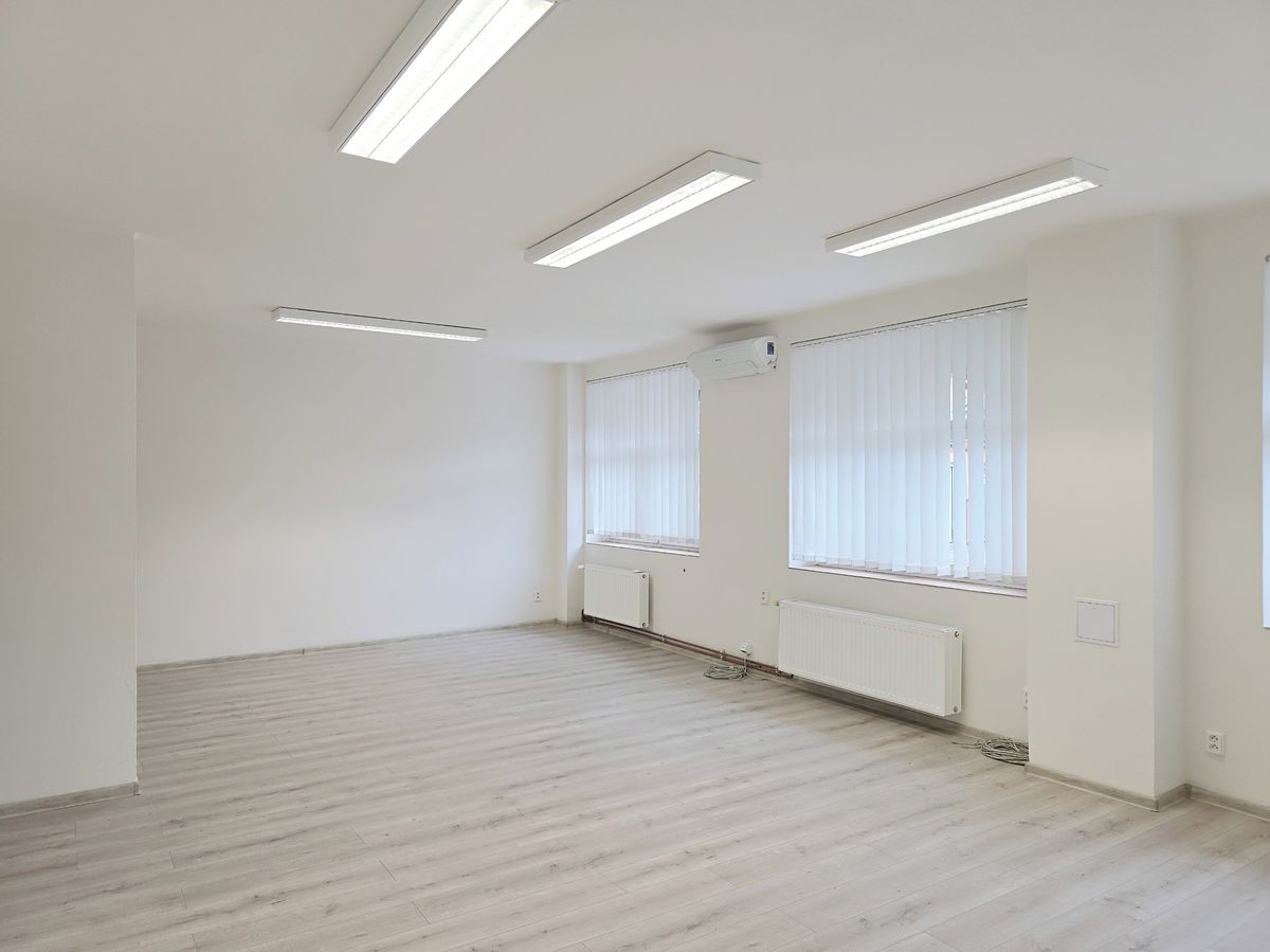 Pronájem kanceláře 72 m²