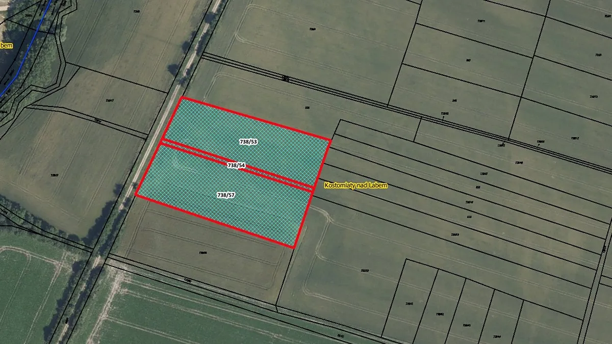 Prodej podílu 1/2 pole 4737 m²