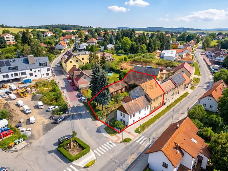 Prodej rodinného domu 273 m², pozemek 961 m², Mnichovice – náhled fotky 1