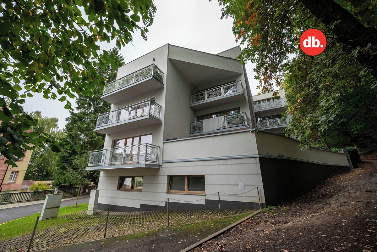 Prodej kanceláře 63 m² – fotografie 2
