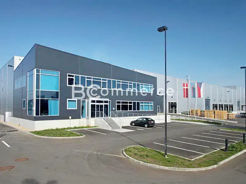 Pronájem skladového prostoru 2587 m², Modřice – náhled fotky 1