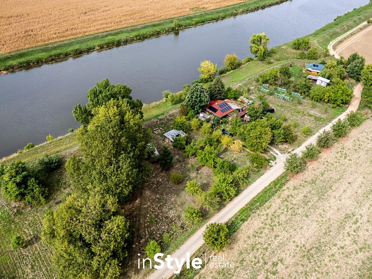 Prodej pozemku, 1 689 m² (16 z 25)