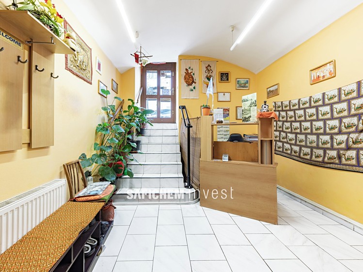 Комерційне приміщення на продаж, 92 м² (2 з 9)