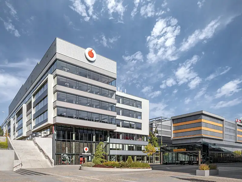 Pronájem kanceláře 440 m², Praha – náhled fotky 1