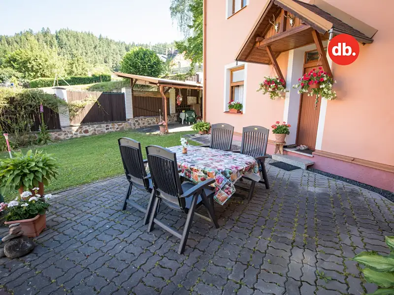 Prodej rodinného domu 300 m², pozemek 1483 m², Teplička – náhled fotky 2