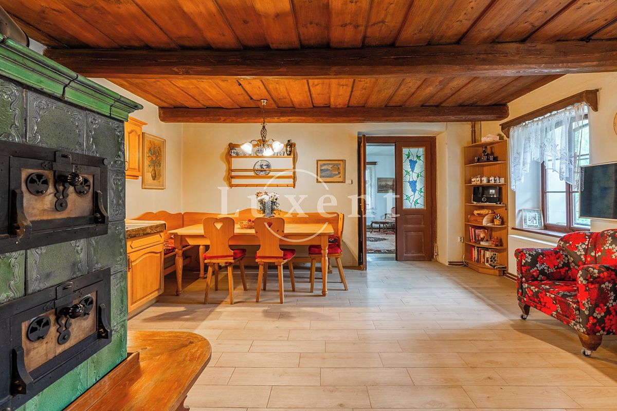 Prodej rodinného domu 600 m², pozemek 3100 m² – fotografie 3