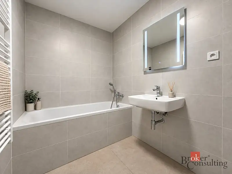 Pronájem bytu 2+kk 57 m², Plzeň – náhled fotky 3