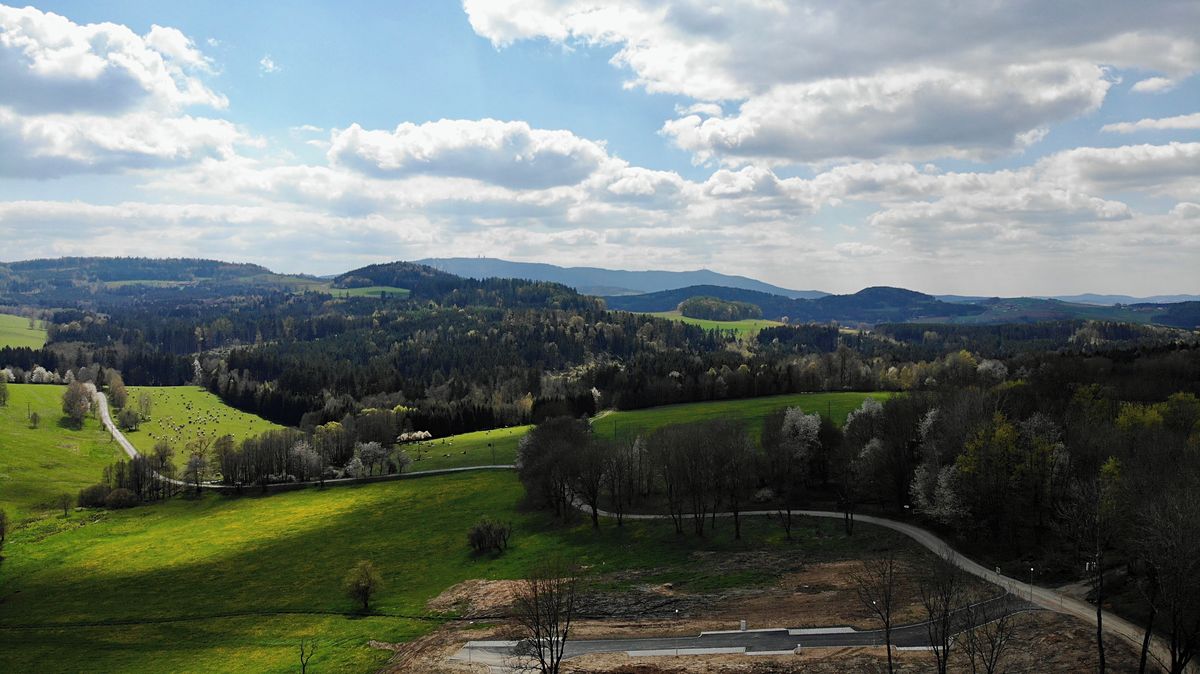 Prodej stavebního pozemku 1565 m² – fotografie 3