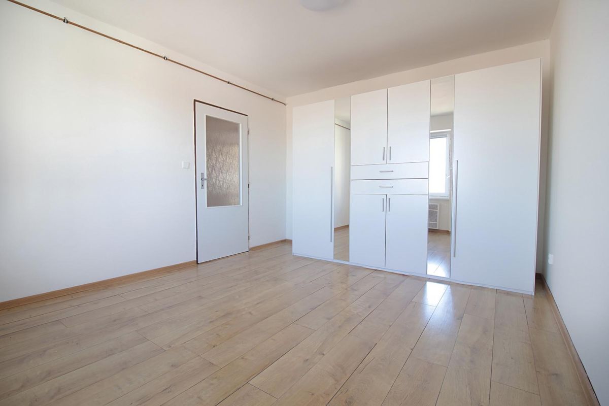 Pronájem bytu 2+1 60 m² – fotografie 5