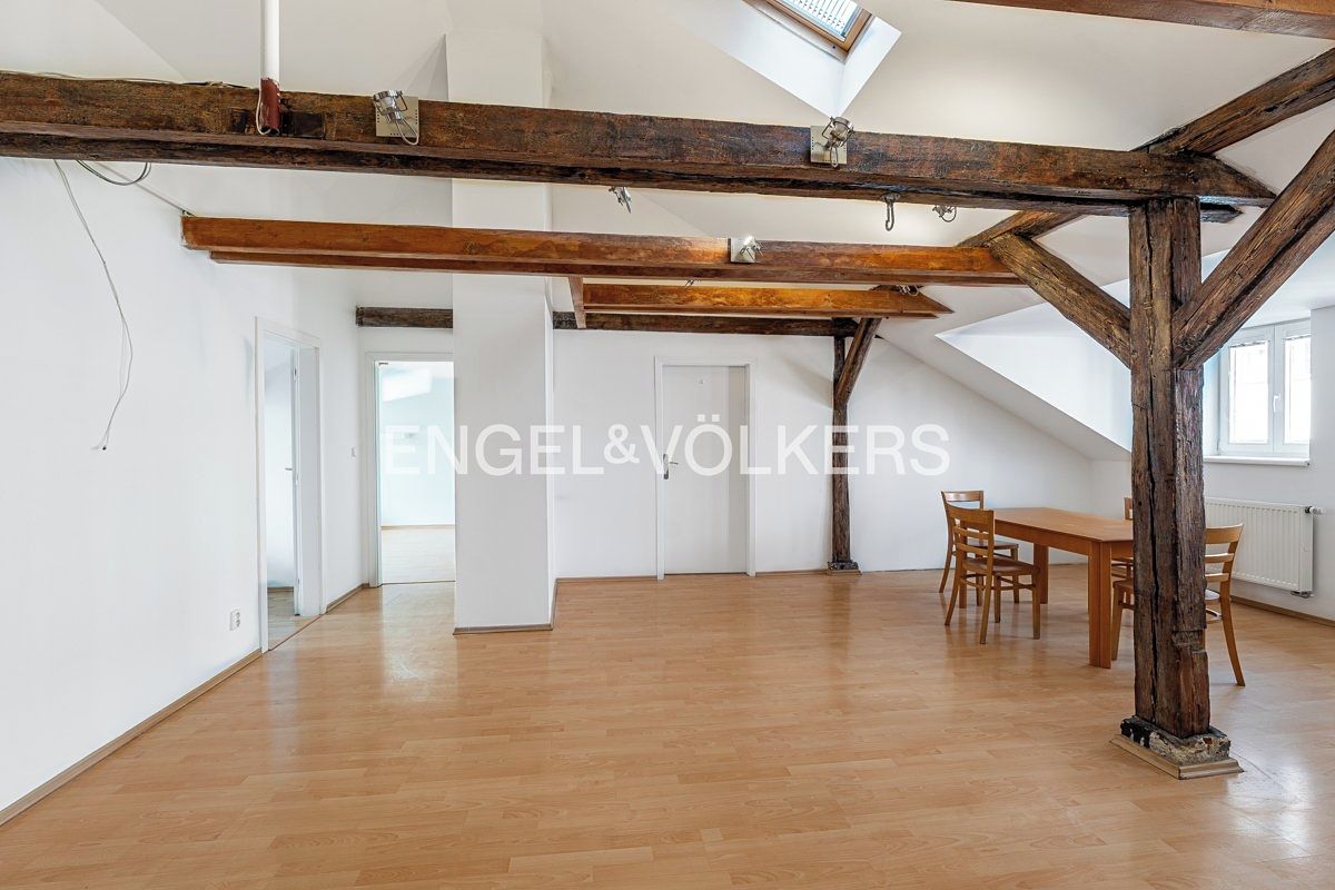 Pronájem bytu 4+kk 144 m² – fotografie 5