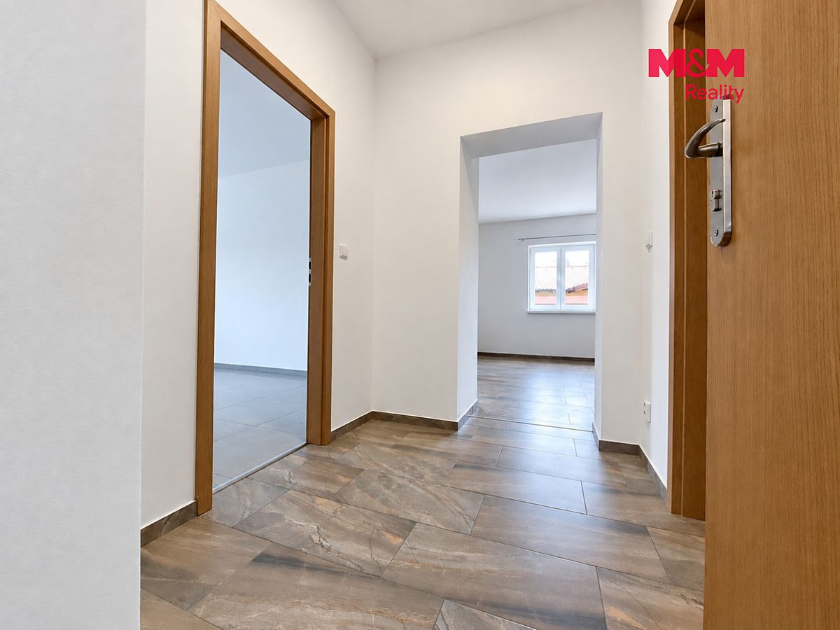 Pronájem rodinného domu 143 m², pozemek 345 m² – fotografie 4