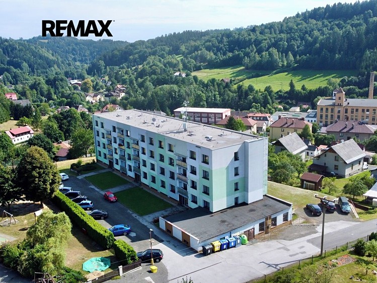 Prodej bytu 4+1, 99 m² (1 z 27)