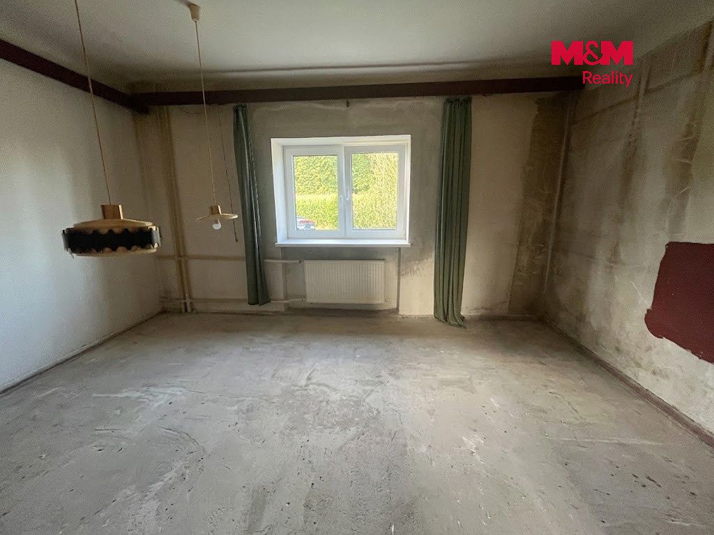 Prodej rodinného domu 180 m², pozemek 819 m² – fotografie 5