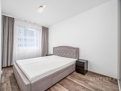 Pronájem bytu 2+kk, 41 m² (2 z 21)