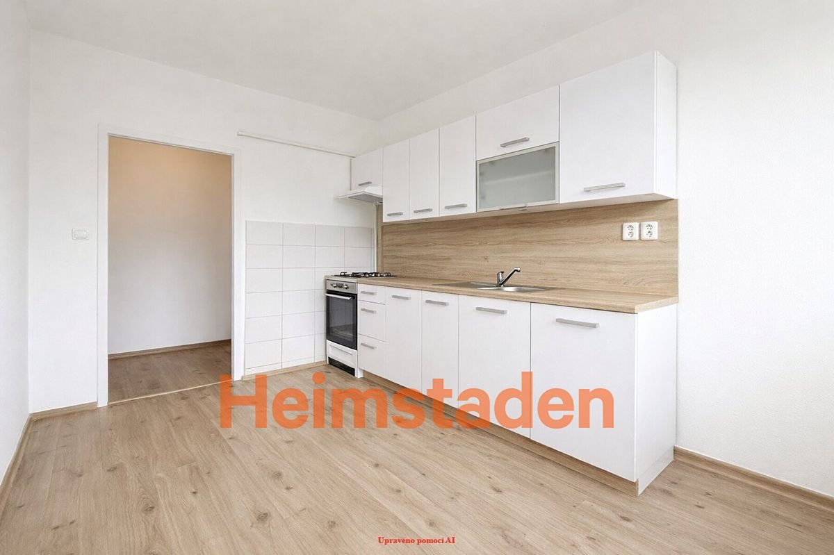 Pronájem bytu 2+1 58 m² – fotografie 4