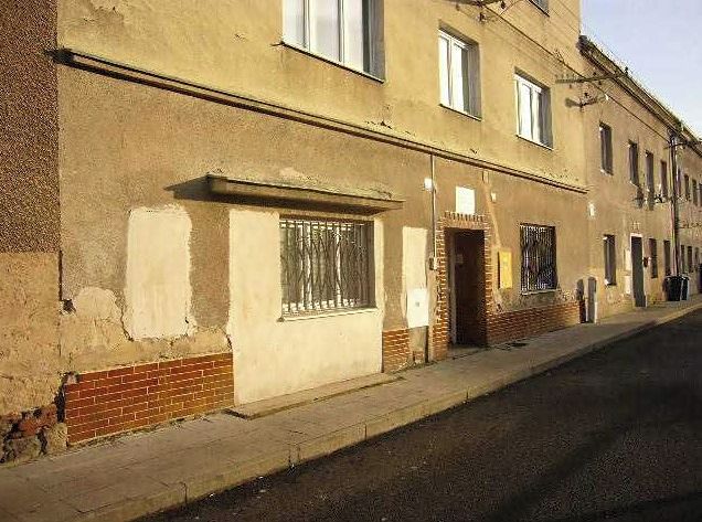 Dražba rodinného domu 440 m², pozemek 127 m², Trmice – fotka 1 z 3