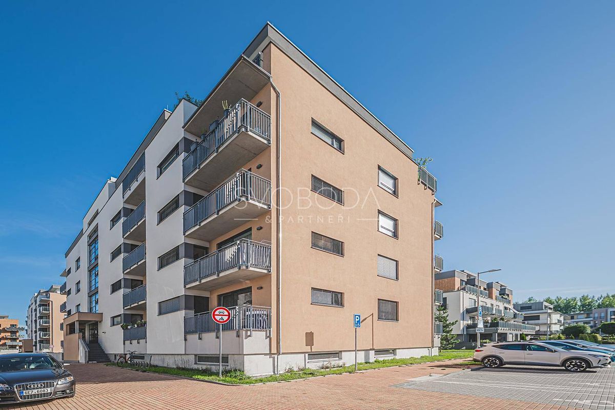 Pronájem bytu 2+kk 44 m²