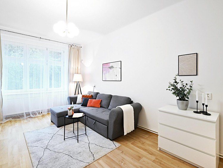 Prodej bytu 2+1, 63 m² (2 z 16)
