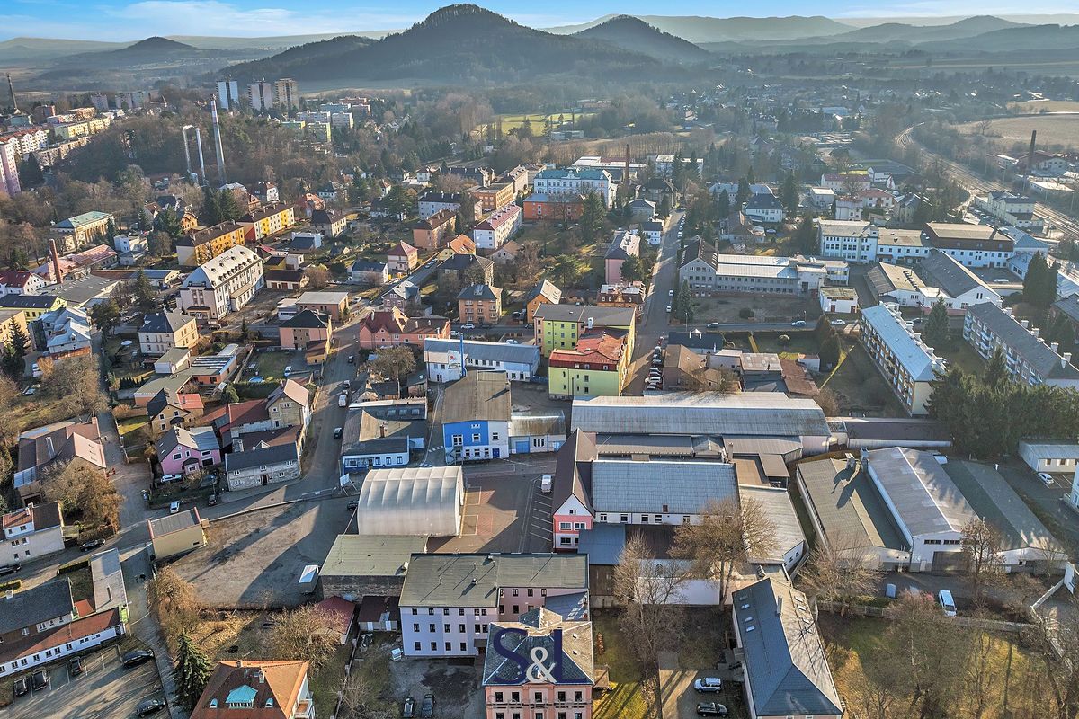 Prodej výrobní haly, prostoru 6477 m²