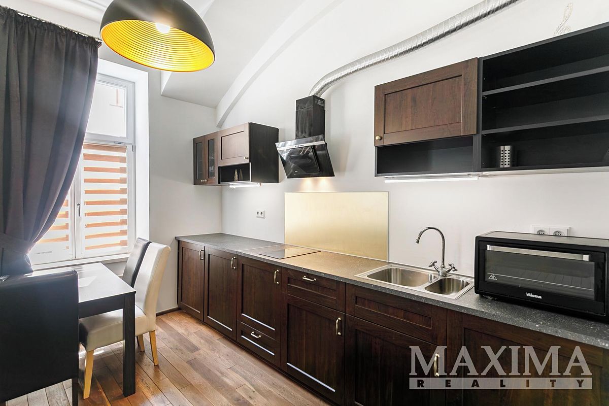 Pronájem bytu 1+kk 37 m² – fotografie 4
