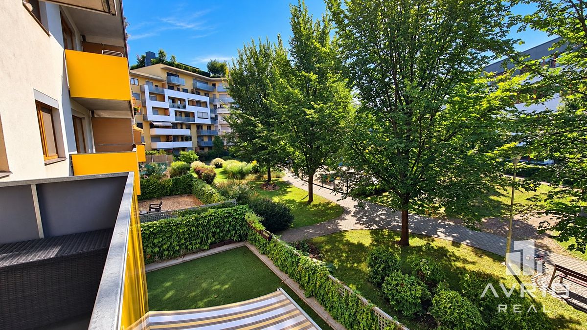 Pronájem bytu 2+kk 59 m² – fotografie 4