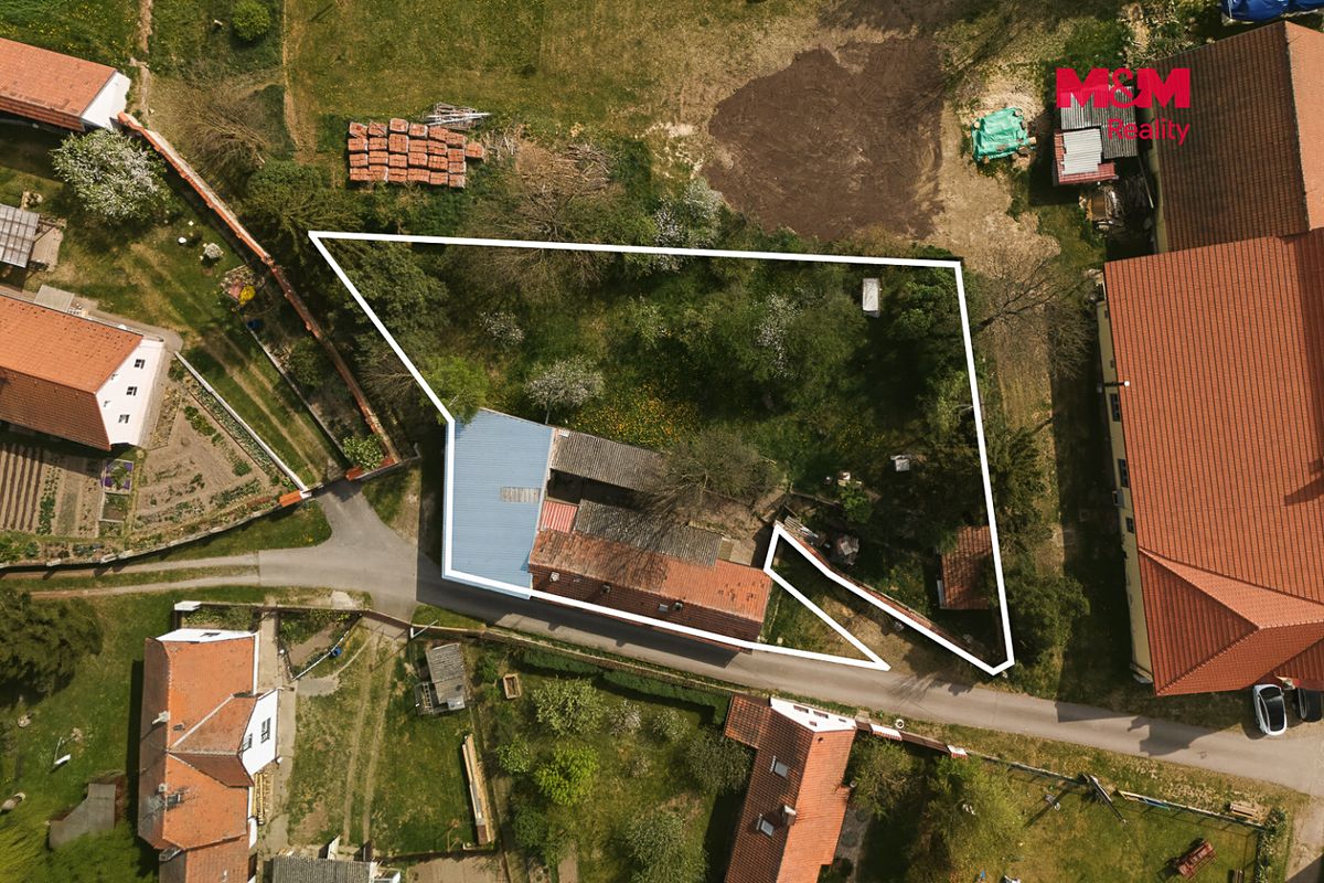 Prodej rodinného domu 75 m², pozemek 1137 m² – fotografie 2