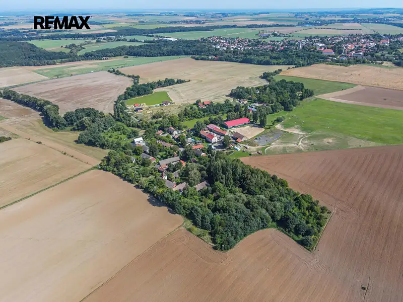 Prodej stavebního pozemku 42137 m², Zásmuky – náhled fotky 2