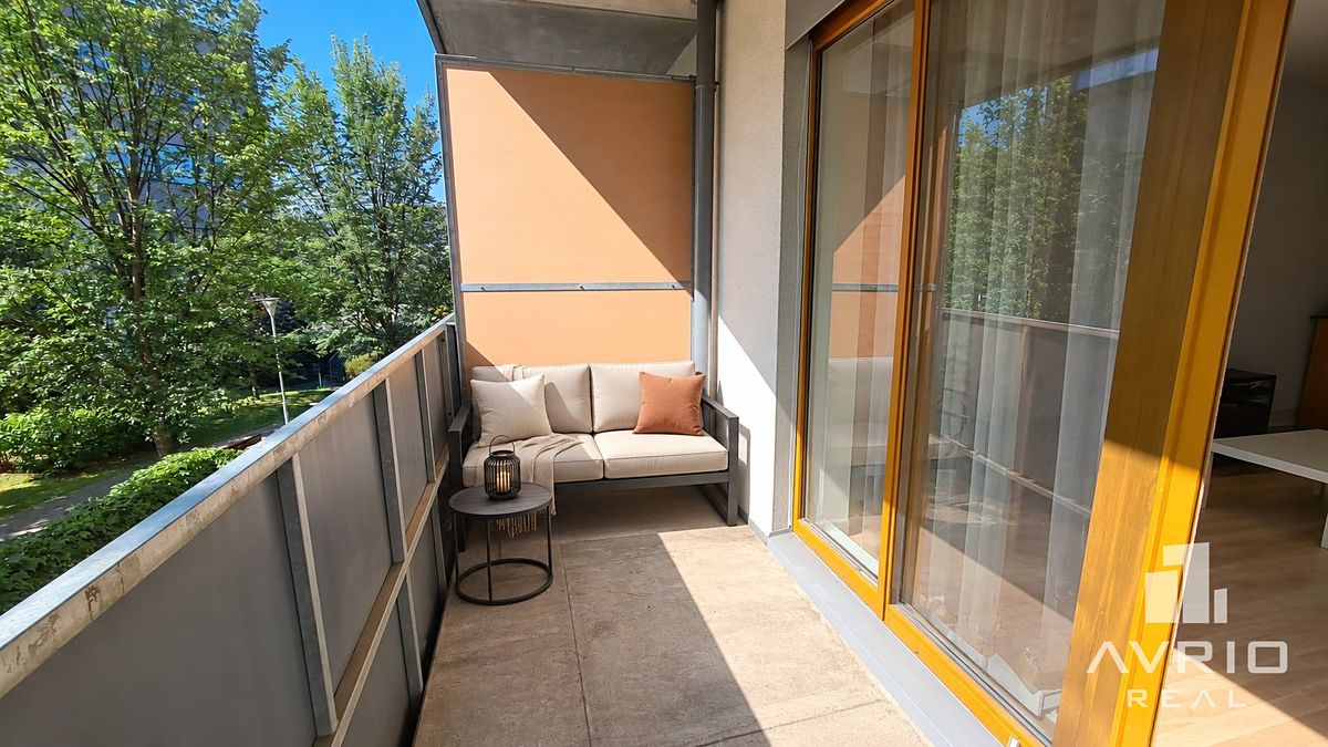 Pronájem bytu 2+kk 59 m² – fotografie 3