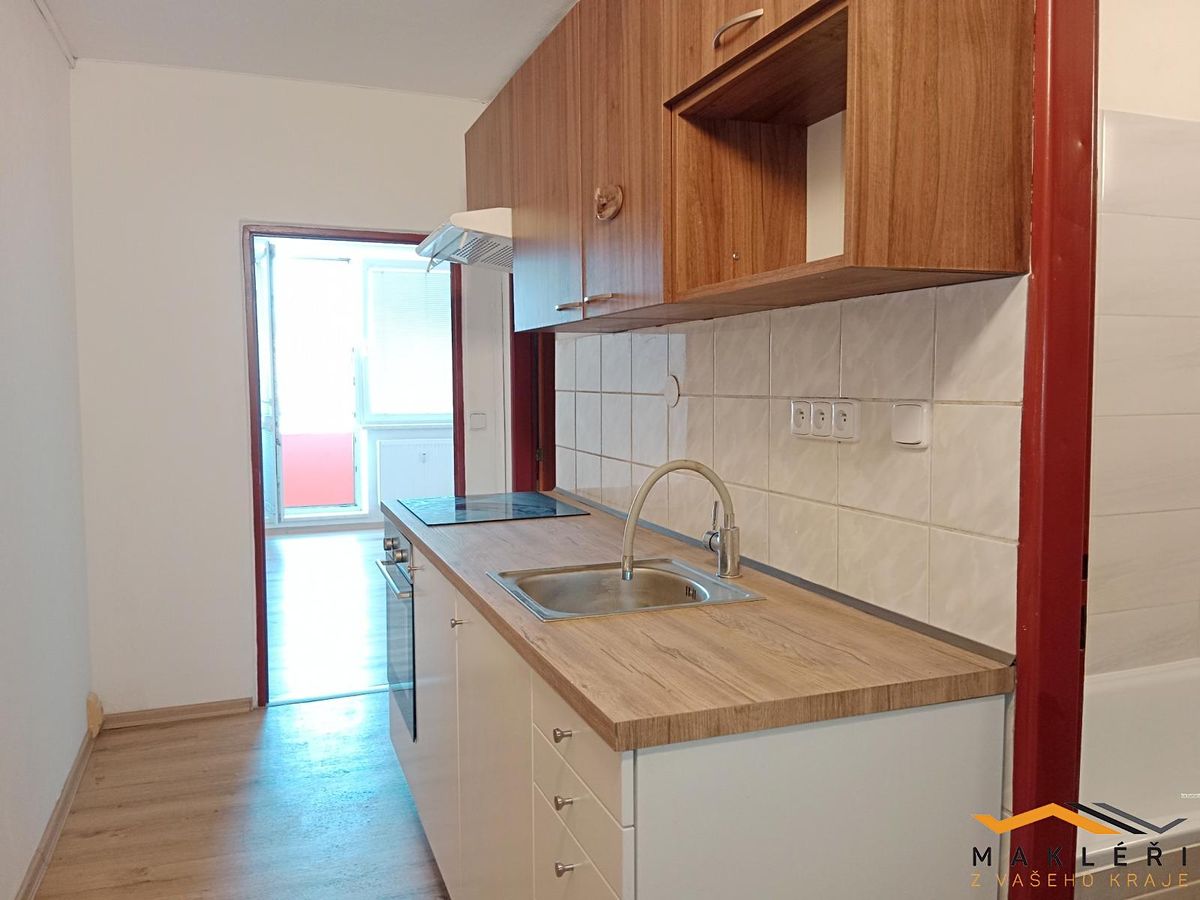 Pronájem bytu 1+kk 28 m²