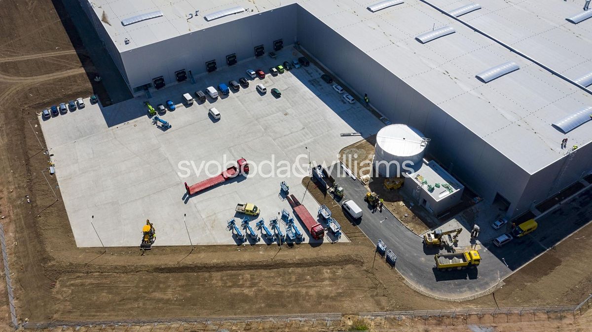 Pronájem skladového prostoru 16503 m² – fotografie 2