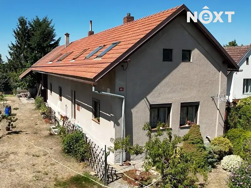 Prodej rodinného domu 175 m², pozemek 782 m², Dobřenice – náhled fotky 1