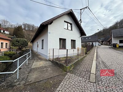 Prodej rodinného domu 95 m², pozemek 1031 m²