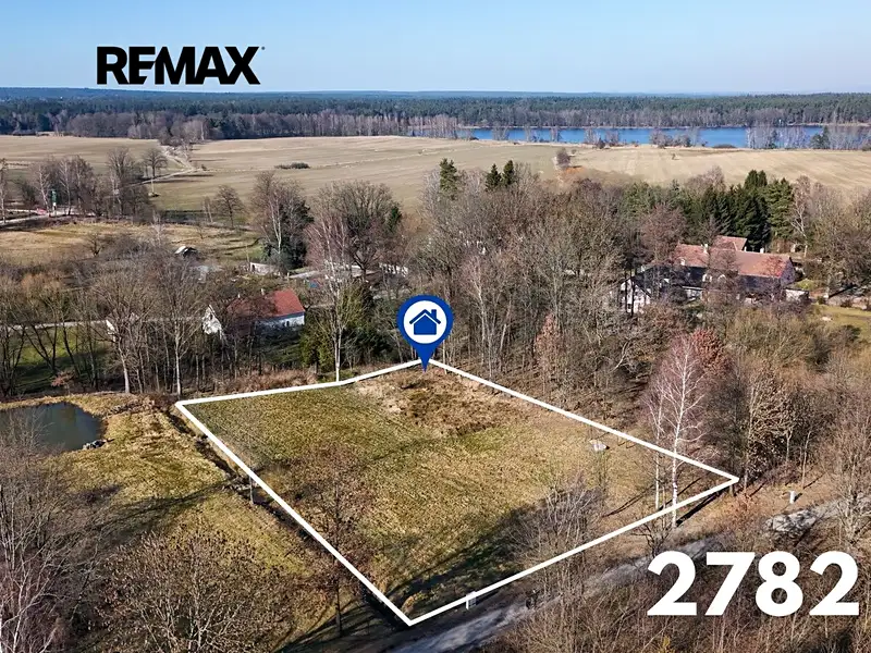 Prodej stavebního pozemku 2782 m², Nové Hrady – náhled fotky 1