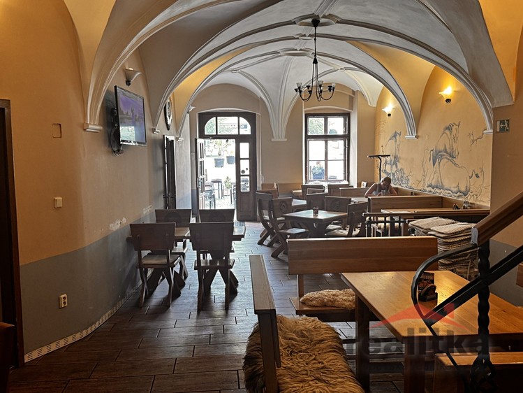 Комерційне приміщення в оренду, 191 м² (9 з 9)