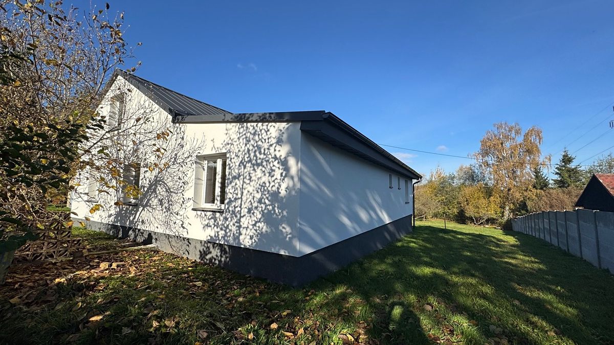 Prodej rodinného domu 140 m², pozemek 800 m² – fotografie 3