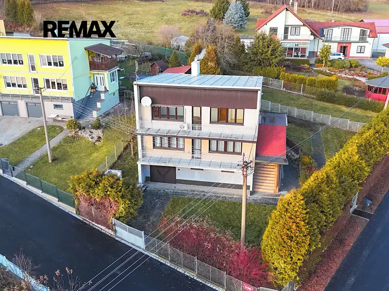 Prodej rodinného domu 350 m², pozemek 130 m², Halže – náhled fotky 1